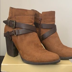 Ladies brown ankle boot